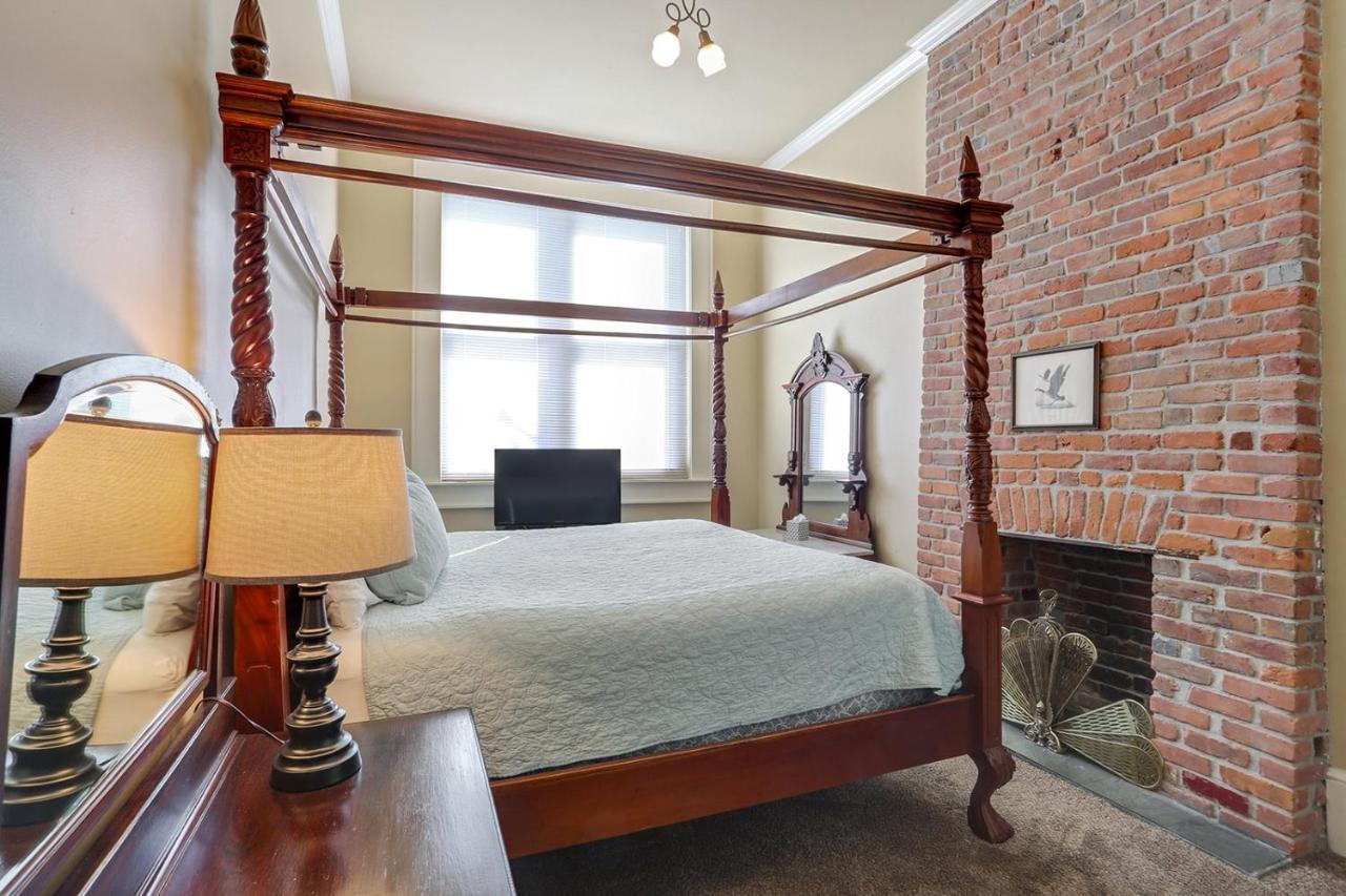 Grenoble House New Orleans